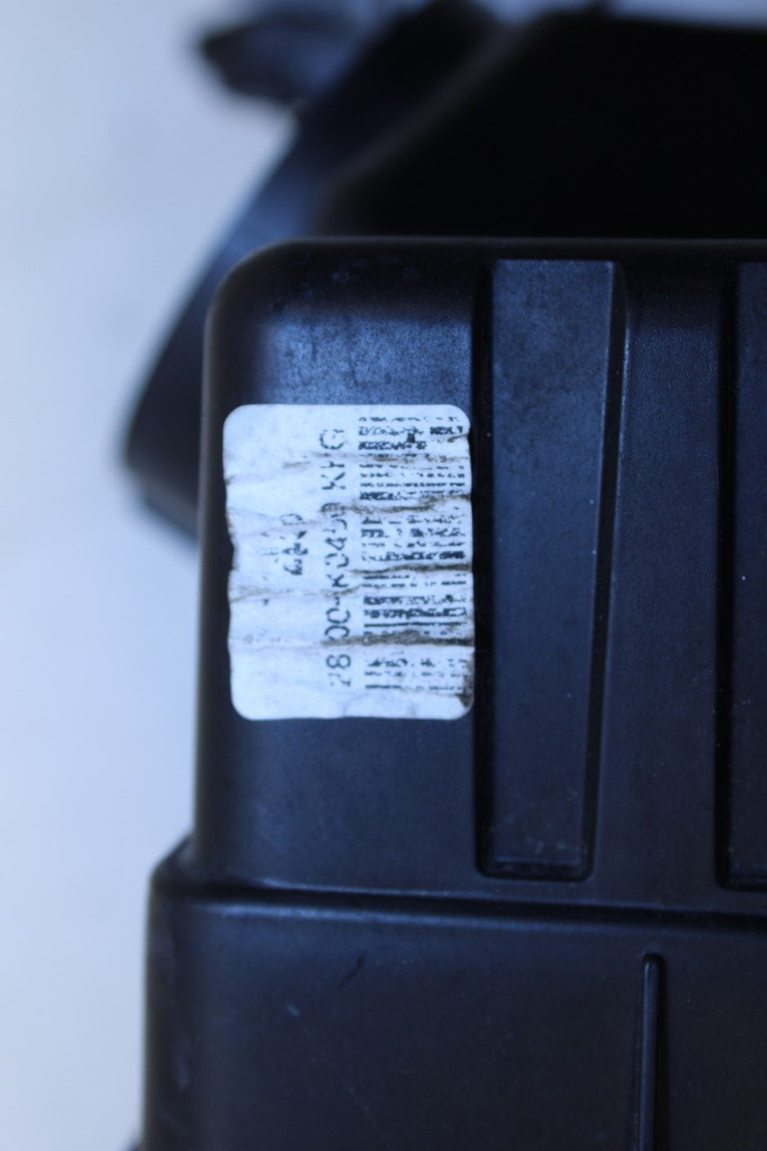 2020-2024 Kia Soul LX 2.0L FWD Engine Air Intake Cleaner 28110-J9250 OEM *ReaD* - Alshned Auto Parts