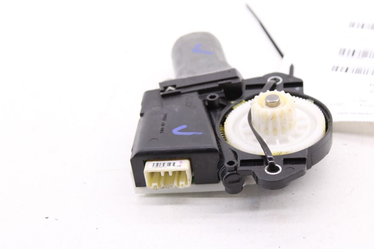 2015-2023 Toyota Tacoma Limited Roof Power Sliding Sunroof Motor 63260-04010 OEM - Alshned Auto Parts