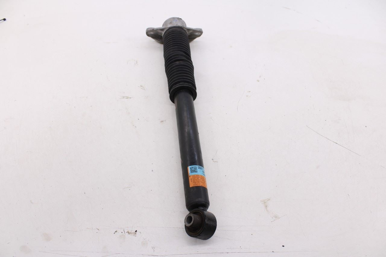 16-22 KIA Sportage Nightfall 2.4L Rear Right and Left Side Shock Strut Absorber2
