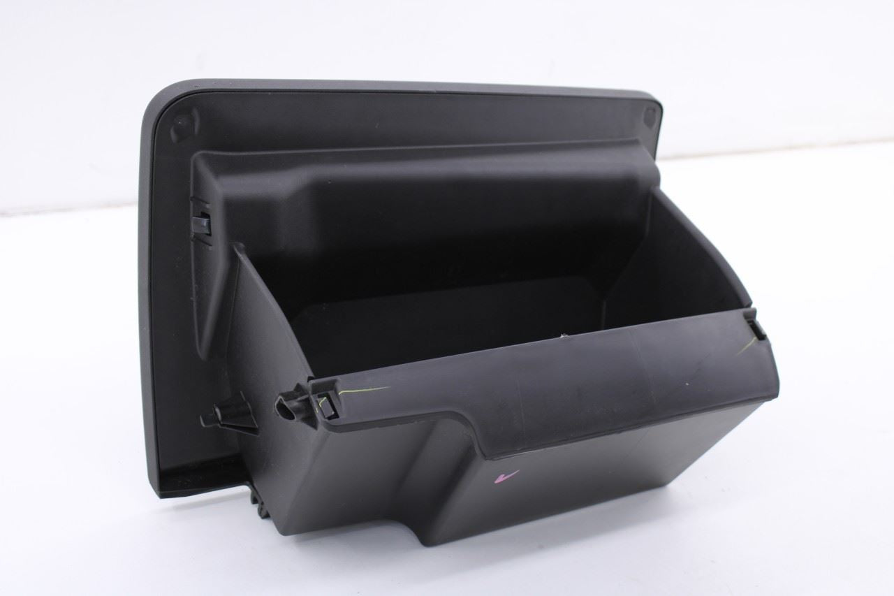 2018-2024 Chevrolet Equinox LT Glove Box Door Storage Compartment Lid 8413061012