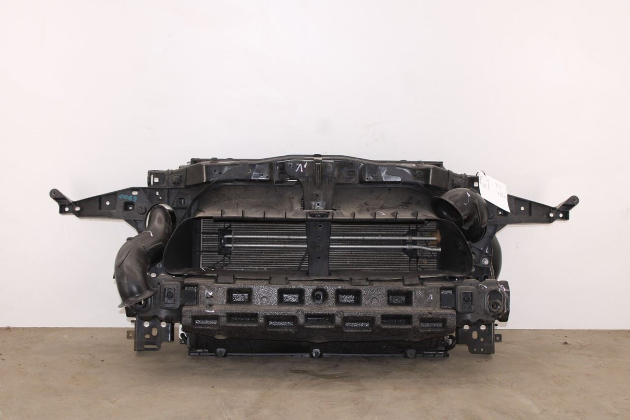 2011-2018 Porsche Cayenne S 4.8L Engine Radiator w/ Cooling Fan Motor Assembly0