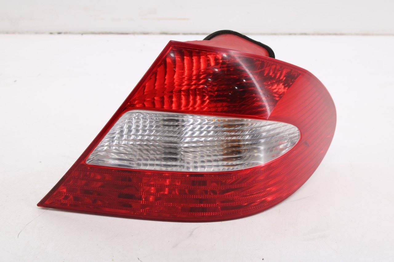 2006-2009 Mercedes-Benz CLK 350 Rear Right Side Tail Light Lamp 209-820-14-640