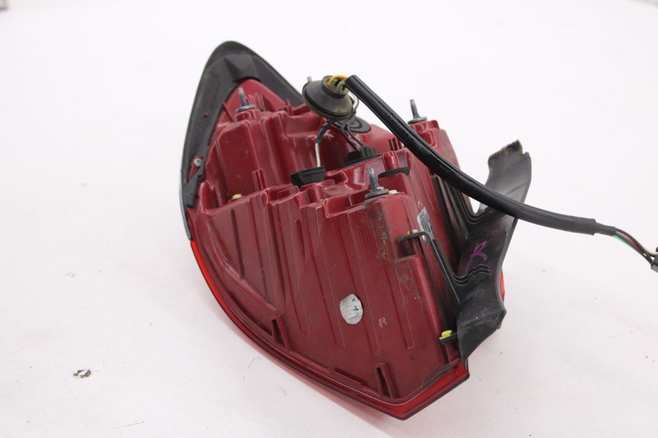 17-19 Buick Lacrosse Premium Rear Right Passenger Side Tail Light Lamp 266987377
