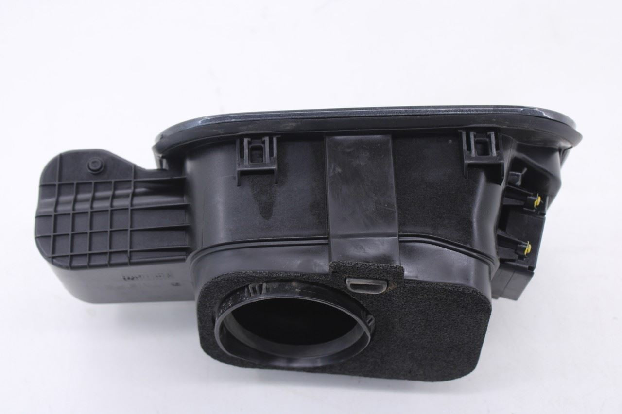 2021-2023 Hyundai Santa Fe SEL 2.5L Fuel Tank Filler Housing Door Lid Cover OEM7