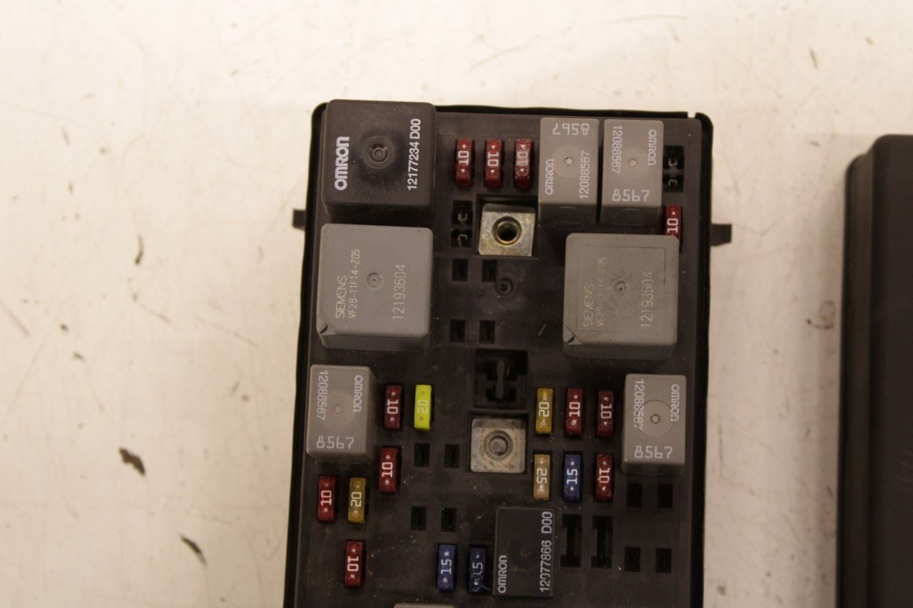 1997-2004 Chevy Corvette 5.7L Power Distribution Fuse Relay Junction Box *ReaD* - Alshned Auto Parts
