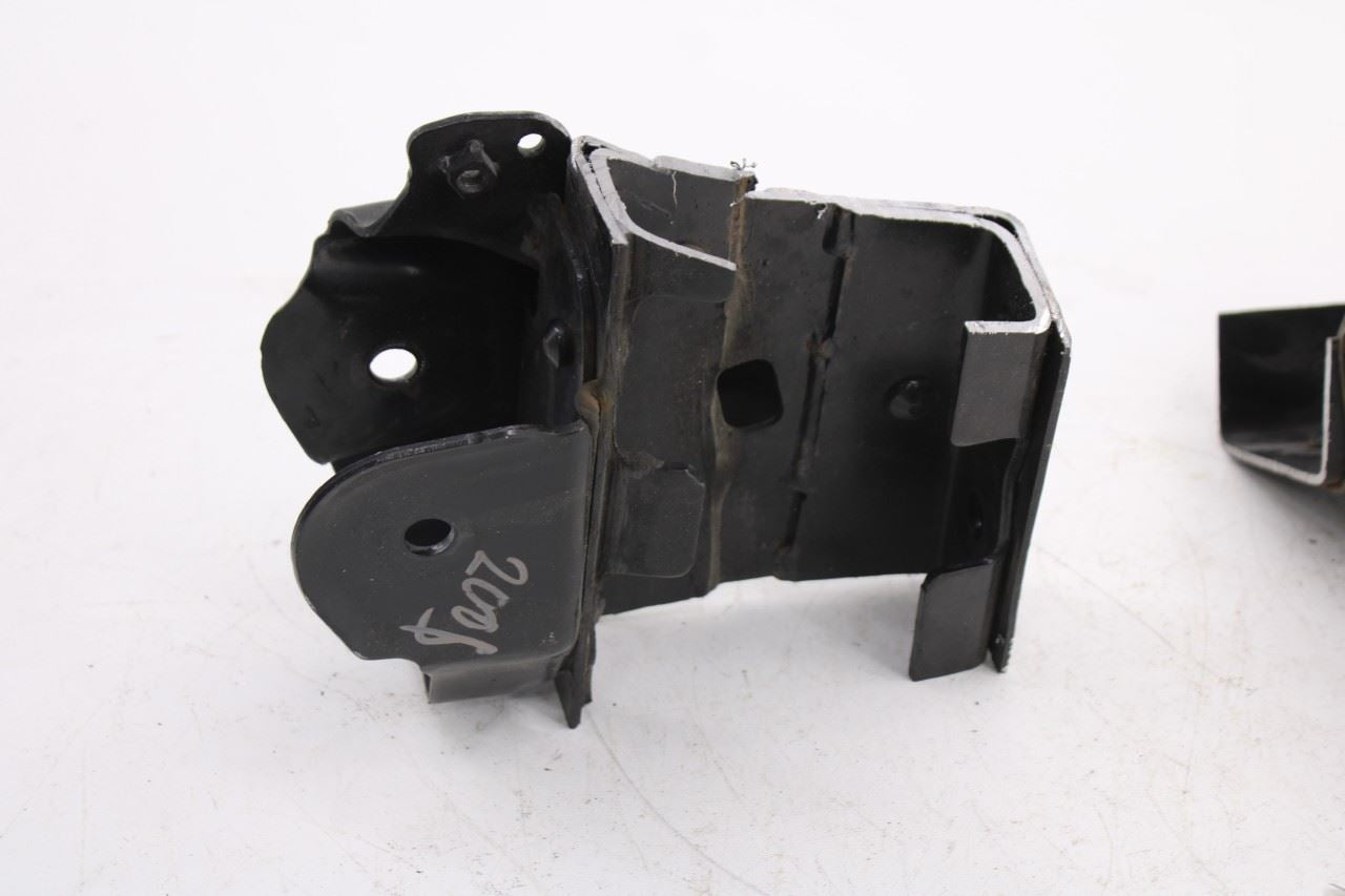 15-23 Toyota Tacoma SR5 3.5L Rear Frame Left Side Leaf Spring Mount Bracket Set10
