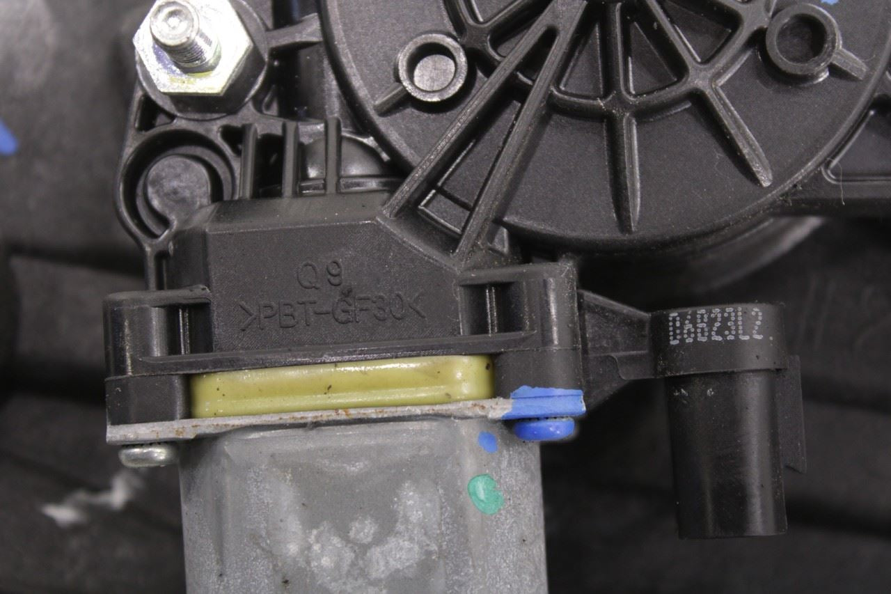 2011-2017 Hyundai Veloster Turbo Front Right Side Door Window Regulator w/ Motor - Alshned Auto Parts