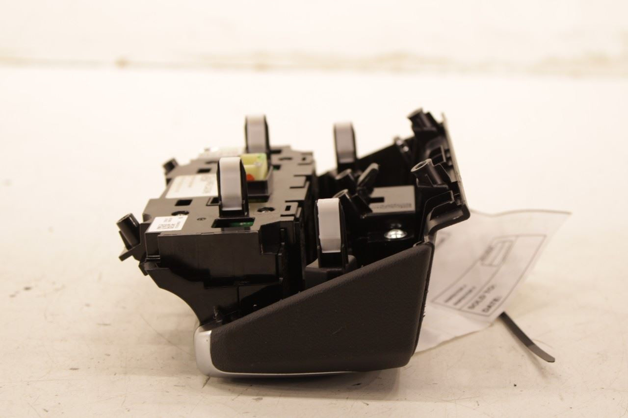 2022-24 Hyundai Tucson SEL Console Seat Heater Switch Panel w/ Armrest Lid Lock - Alshned Auto Parts