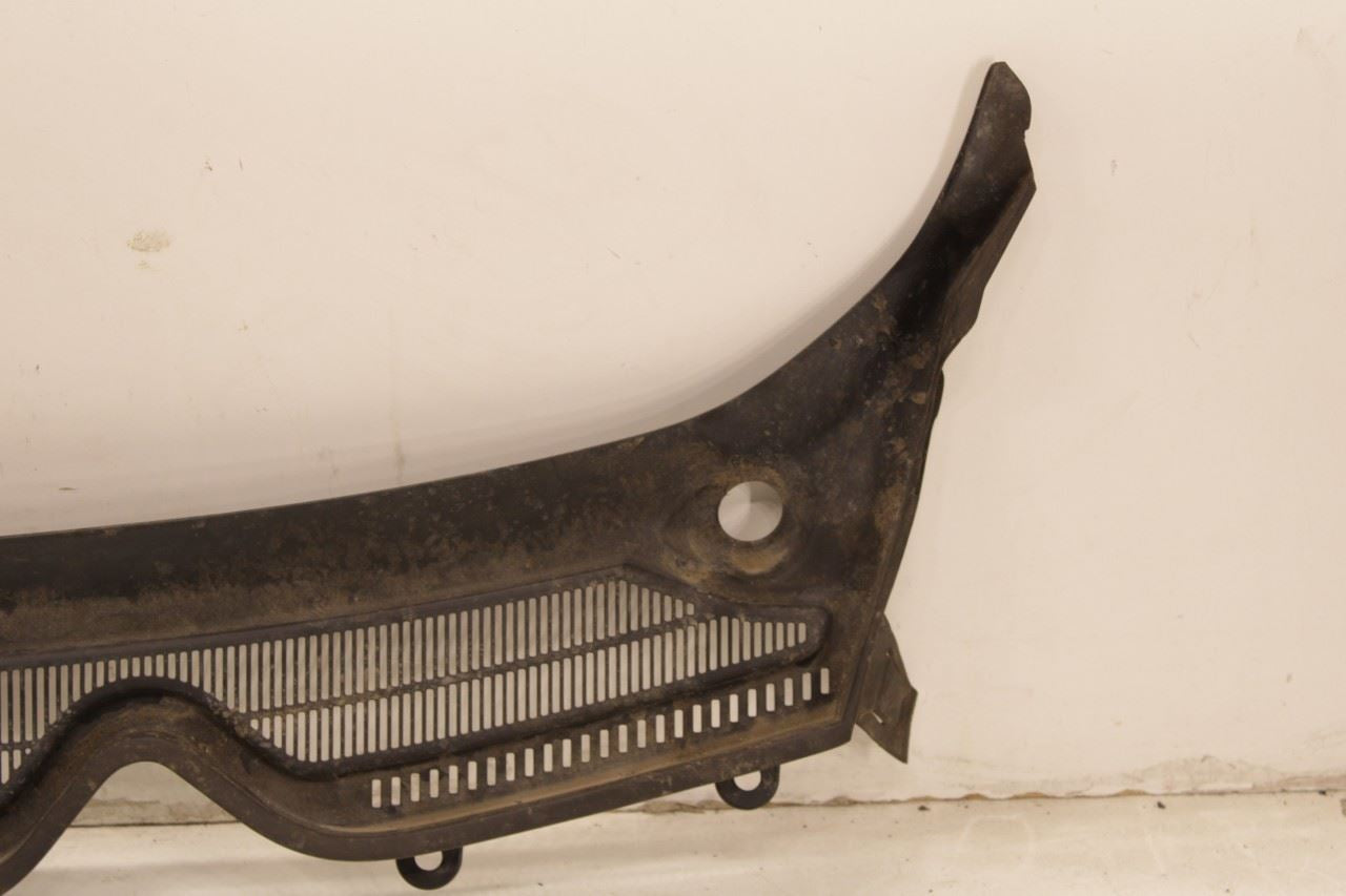 2018-2022 Ford Ecosport SE Front Windshield Cowl Vent Grille Cover Panel *ReaD* - Alshned Auto Parts
