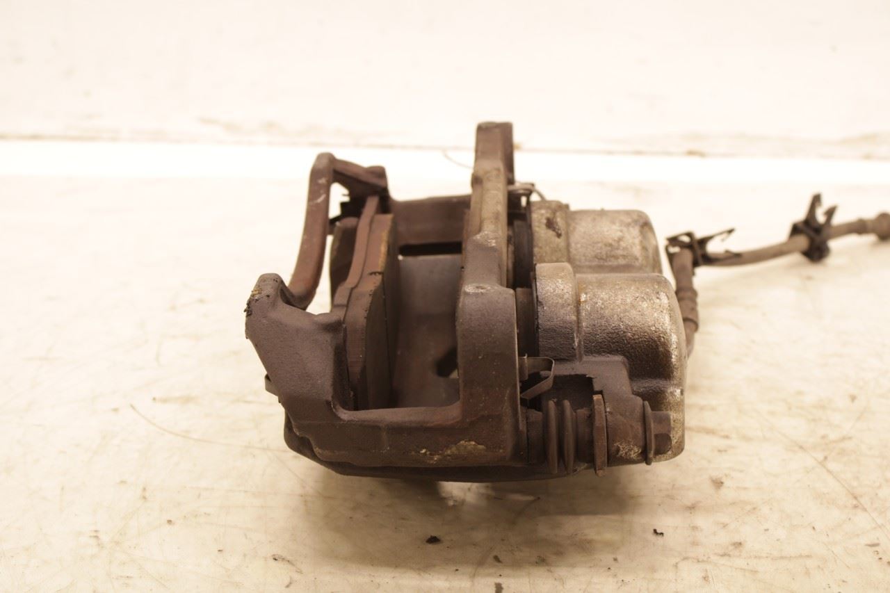 2011-2018 RAM 2500 Tradesman Front Right Side Disc Brake Caliper 68049150AC OEM - Alshned Auto Parts