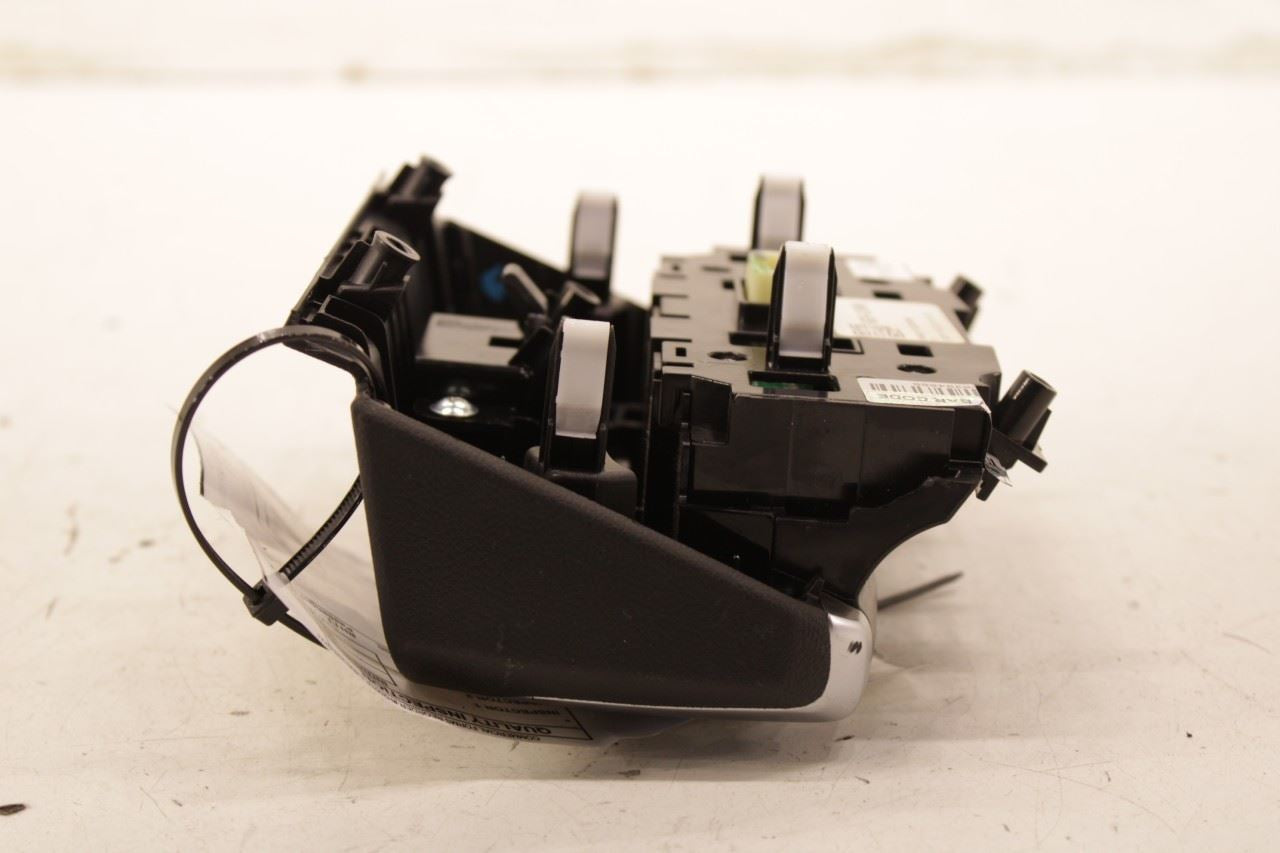 2022-24 Hyundai Tucson SEL Console Seat Heater Switch Panel w/ Armrest Lid Lock - Alshned Auto Parts