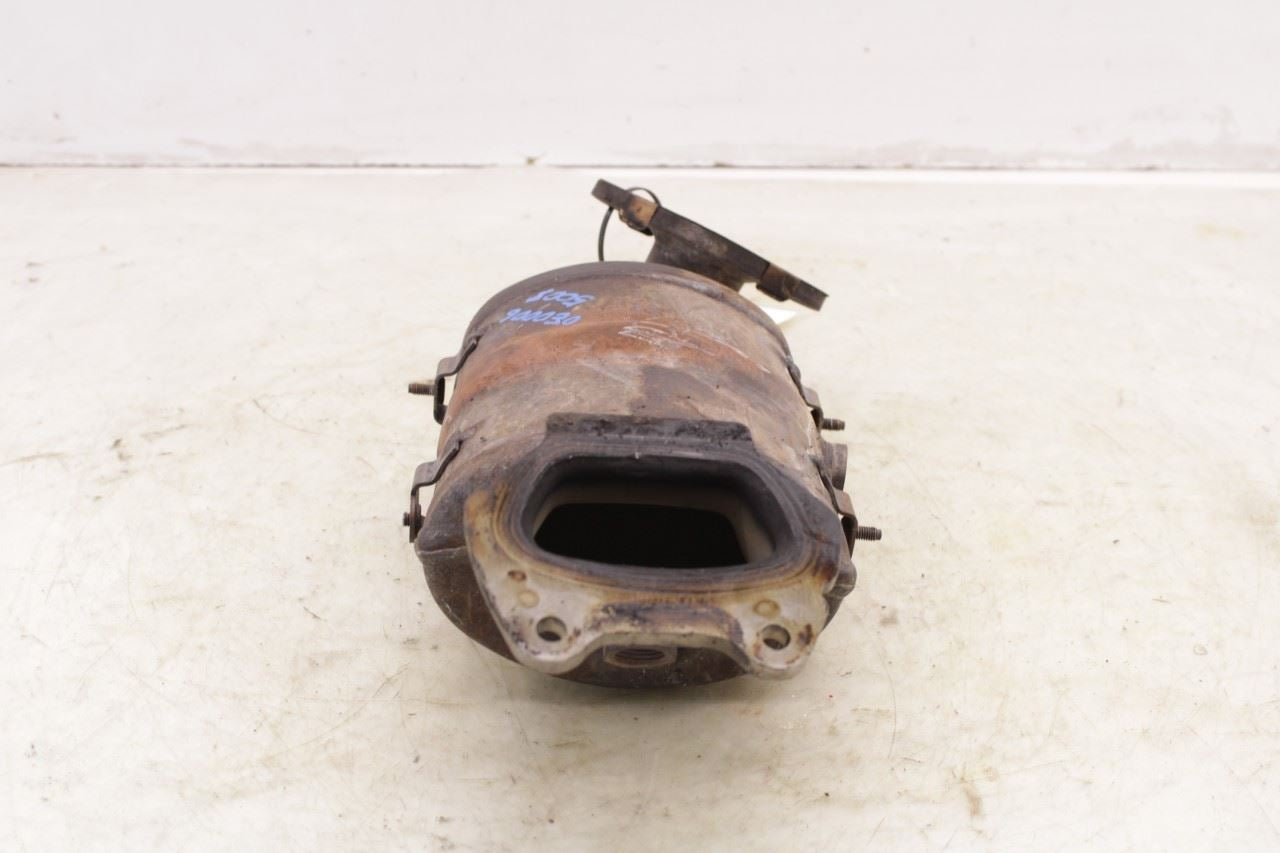 2017-18 Chrysler Pacifica Limited 3.6L FWD Front Exhaust Manifold 68184158AD OEM - Alshned Auto Parts