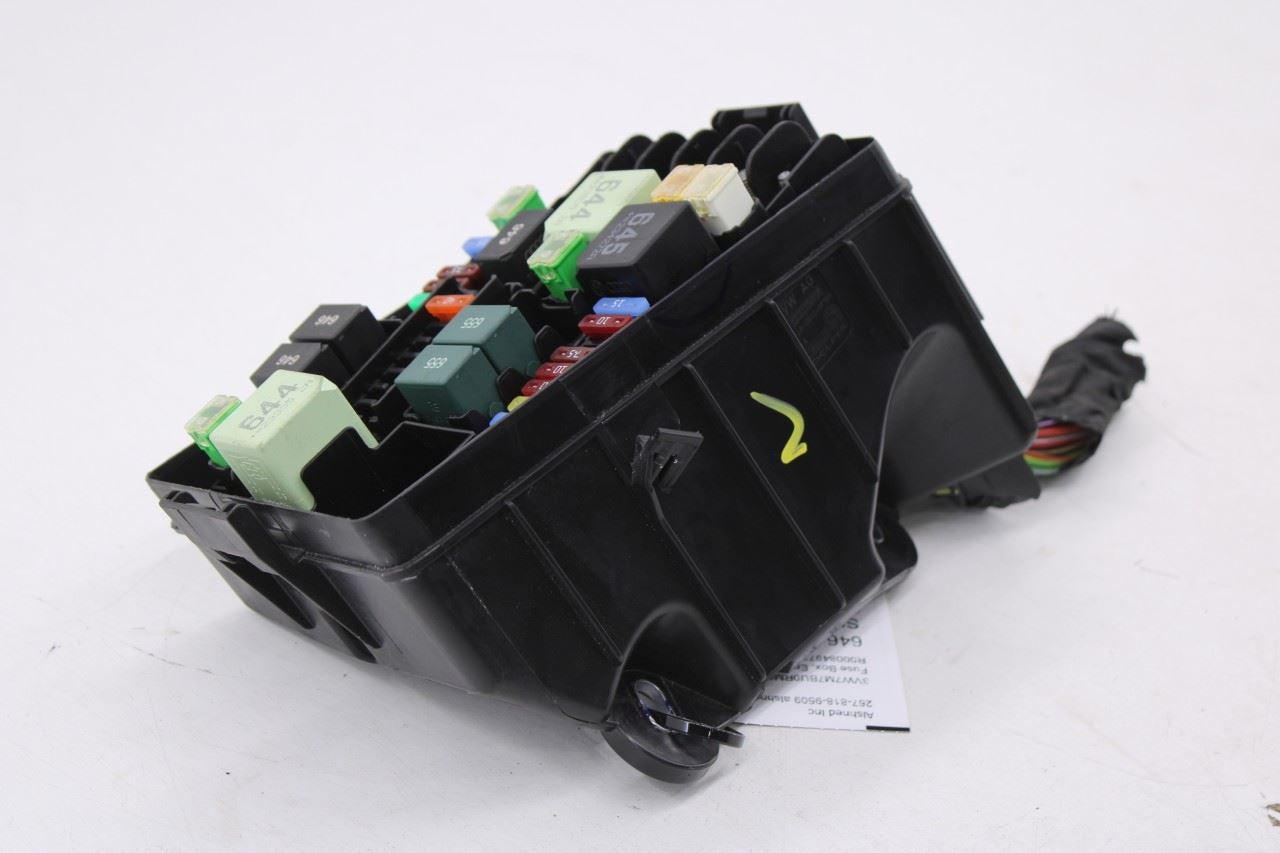 2019-25 Volkswagen Jetta SE 1.5L FWD Engine Bay Fuse Relay Box 5Q0-907-361-F OEM6