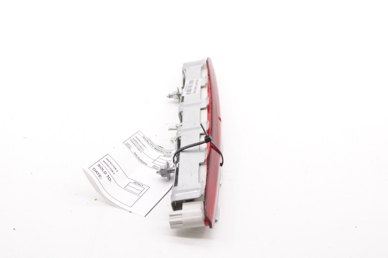 06-2009 Mercedes-Benz CLK 350 High Mounted Stop Light Lamp 209-820-10-56-64 OEM - Alshned Auto Parts