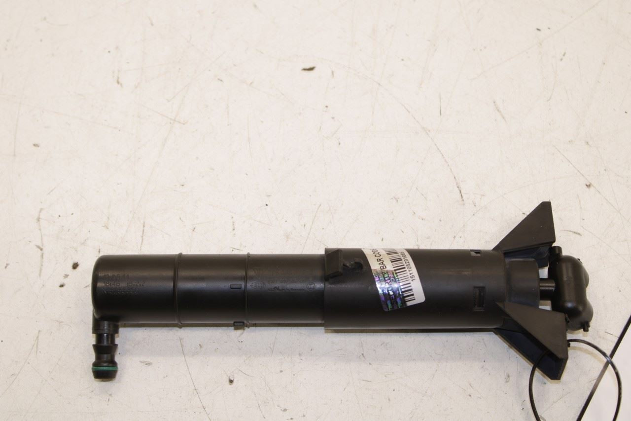 11-18 Porsche Cayenne Platinum AWD Front Right Side Headlight Lamp Washer Nozzle - Alshned Auto Parts