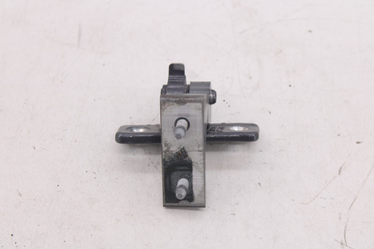 15-21 Mercedes-Benz C300 4Matic Front Left Side Door Hinge Upper and Lower Pair14