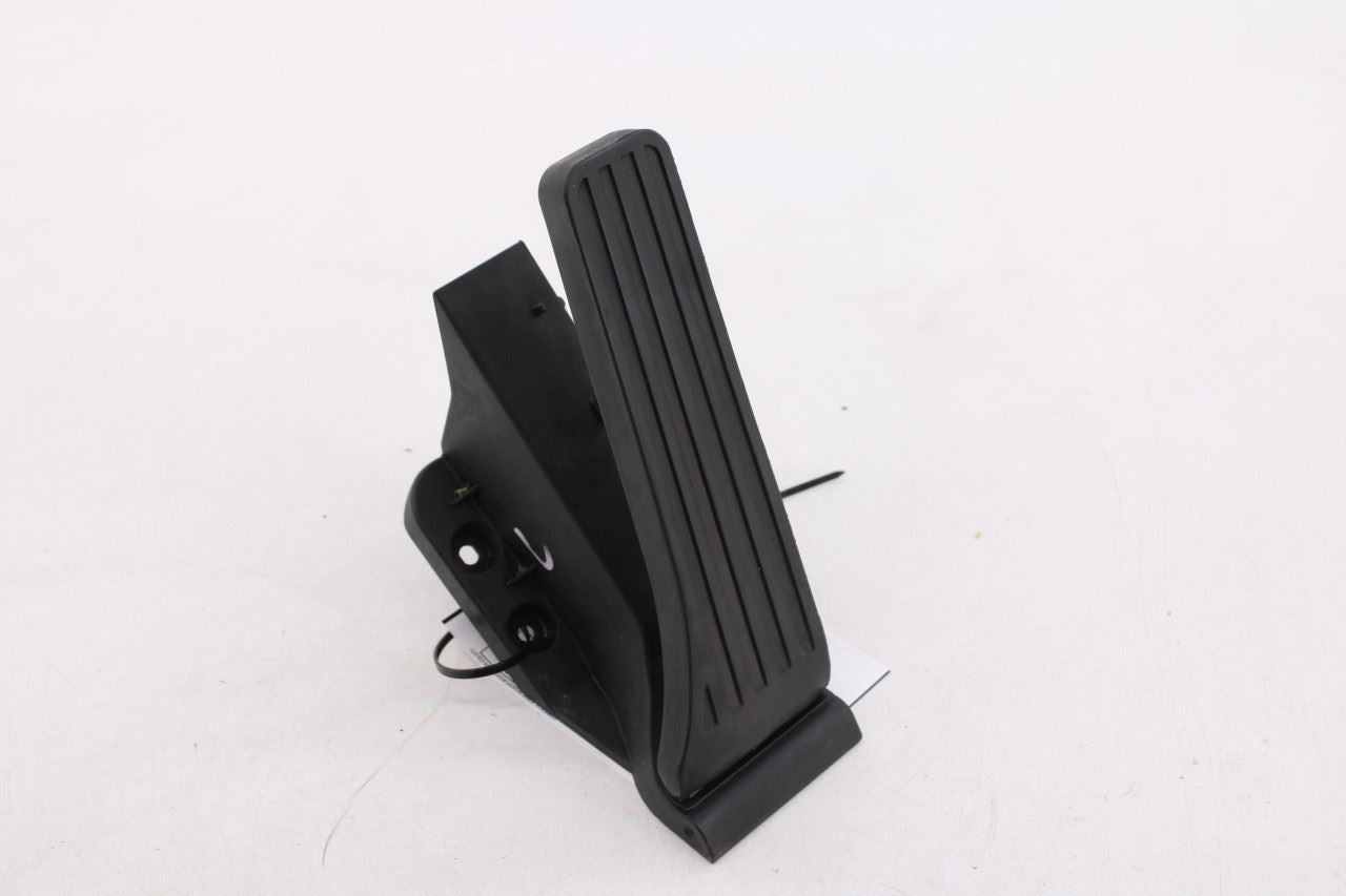10-14 Mercedes-Benz E350 Luxury 4Matic AWD Accelerator Throttle Gas Pedal Sensor0