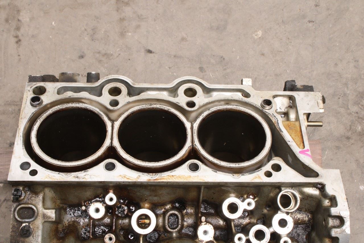 14-22 Jeep Cherokee 3.2L Engine Cylinder Block VIN X 8th dgt 1 Piece Oil Pan 71K - Alshned Auto Parts