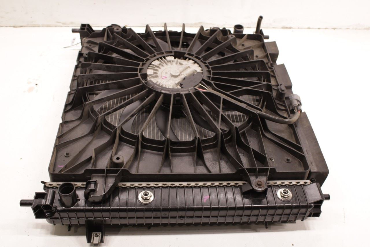 17-19 GMC Acadia SLT-1 3.6L AWD Engine Cooling Radiator Fan Assy 85557760 *ReaD* - Alshned Auto Parts