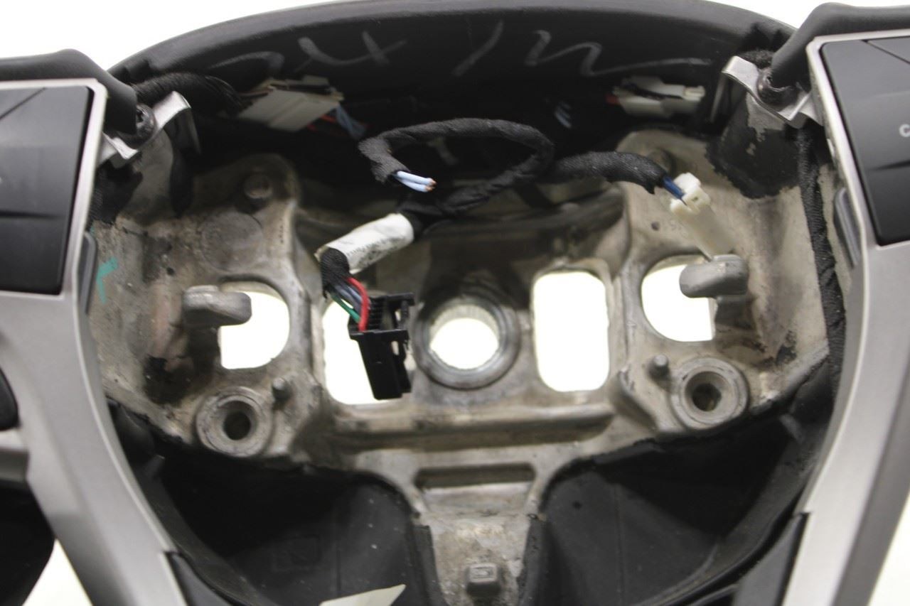 14-22 Jeep Cherokee Latitude 3.2L 4WD Steering Wheel Leather w/ Control Buttons - Alshned Auto Parts