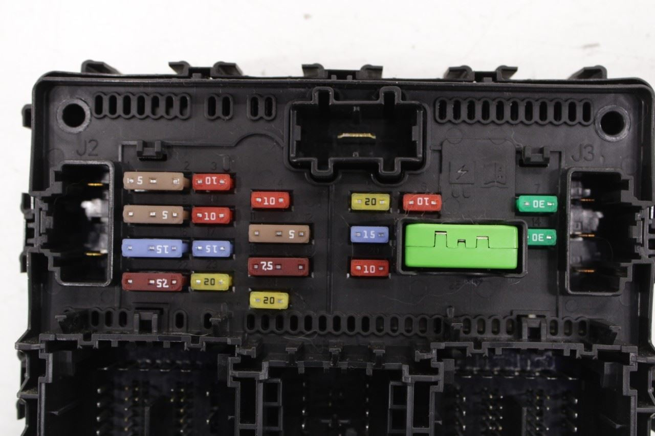 18-21 Ford EcoSport SE 1.0L FWD BCM Body Control Module Fuse Box HU5T-15604-HCS - Alshned Auto Parts