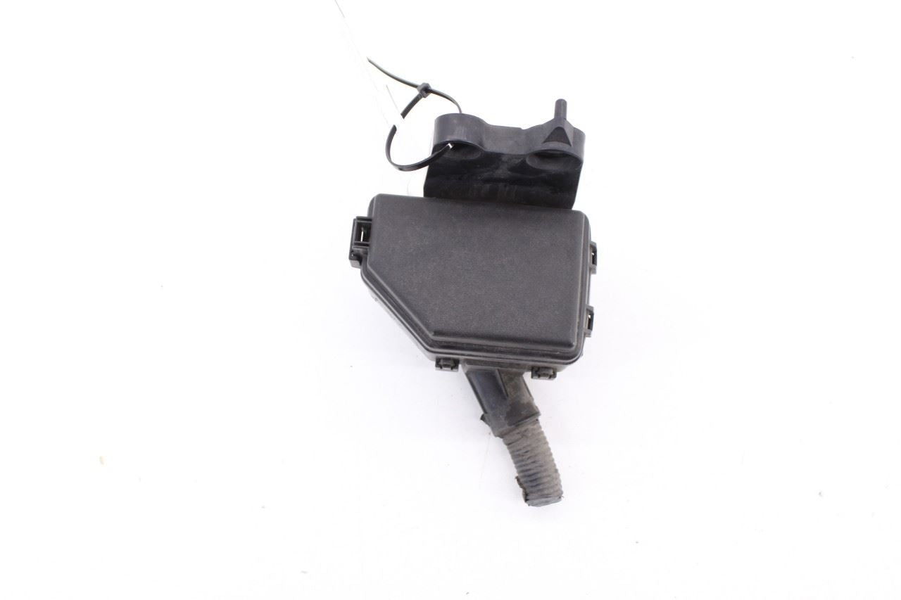 2016-2018 Toyota Sienna LE 3.5L FWD Engine Bay Fuse Relay Box 82672-08130 OEM - Alshned Auto Parts