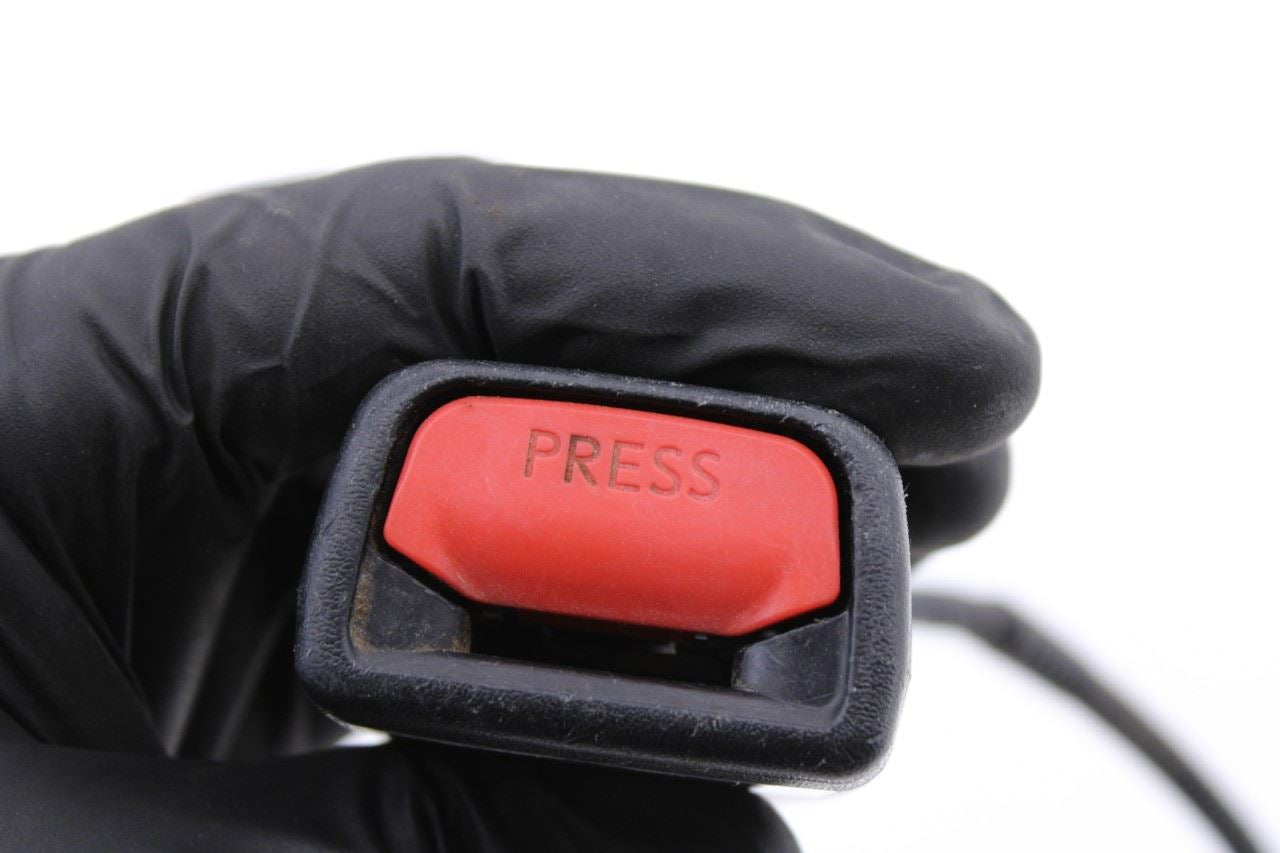 2015-2023 Toyota Tacoma Limited 3.5L 4WD Front Driver Left Side Seat Belt Buckle - Alshned Auto Parts