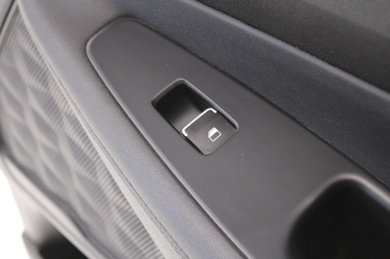 2019-20 Hyundai Santa Fe SEL Rear Right Side Door Trim Panel 83308-S2350-NNB OEM - Alshned Auto Parts