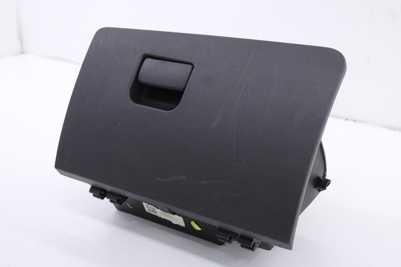 2018-2024 Chevrolet Equinox LT Glove Box Door Storage Compartment Lid 841306103