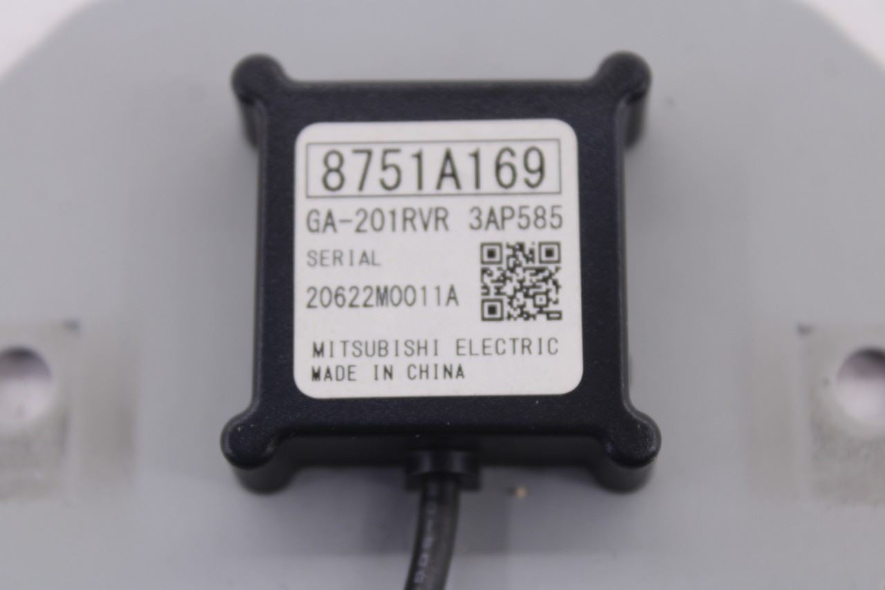 2020-2025 Mitsubishi Outlander Sport SE GPS Positioning System Antenna Module2