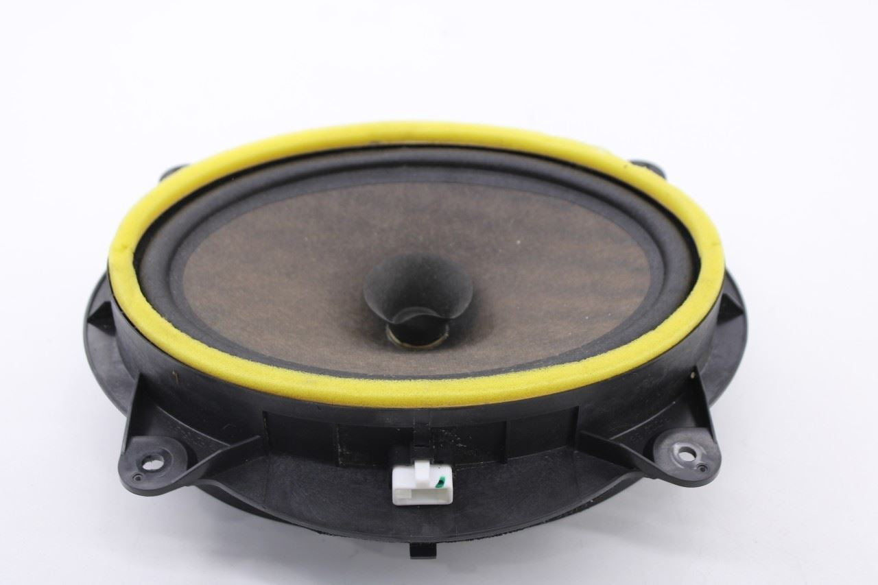2008-2023 Toyota Tacoma SR5 Front Left and Right Door Audio Speakers 86160-AA4409