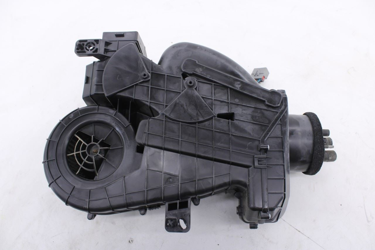 2014-25 Dodge Durango SXT 3.6L AWD Rear Heater Blower Housing Box 68186198AD OEM0