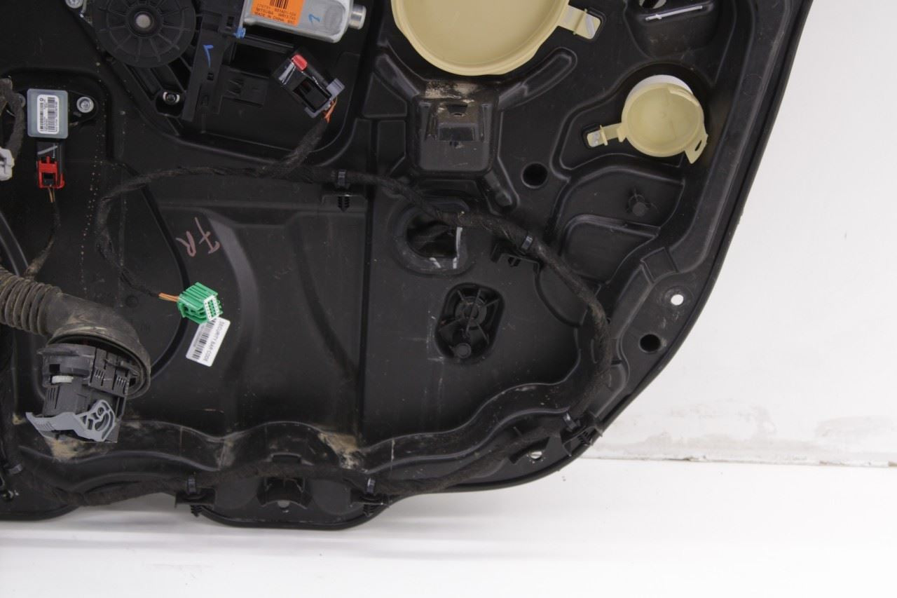 14-23 Jeep Cherokee Limited Front Right Door Window Regulator w/ Carrier w Motor - Alshned Auto Parts