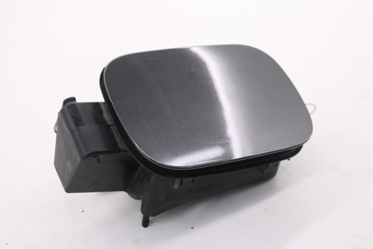 14-20 Dodge Durango SXT 3.6L Fuel Tank Filler Housing Door Lid Cover 5MG24TZZAA1