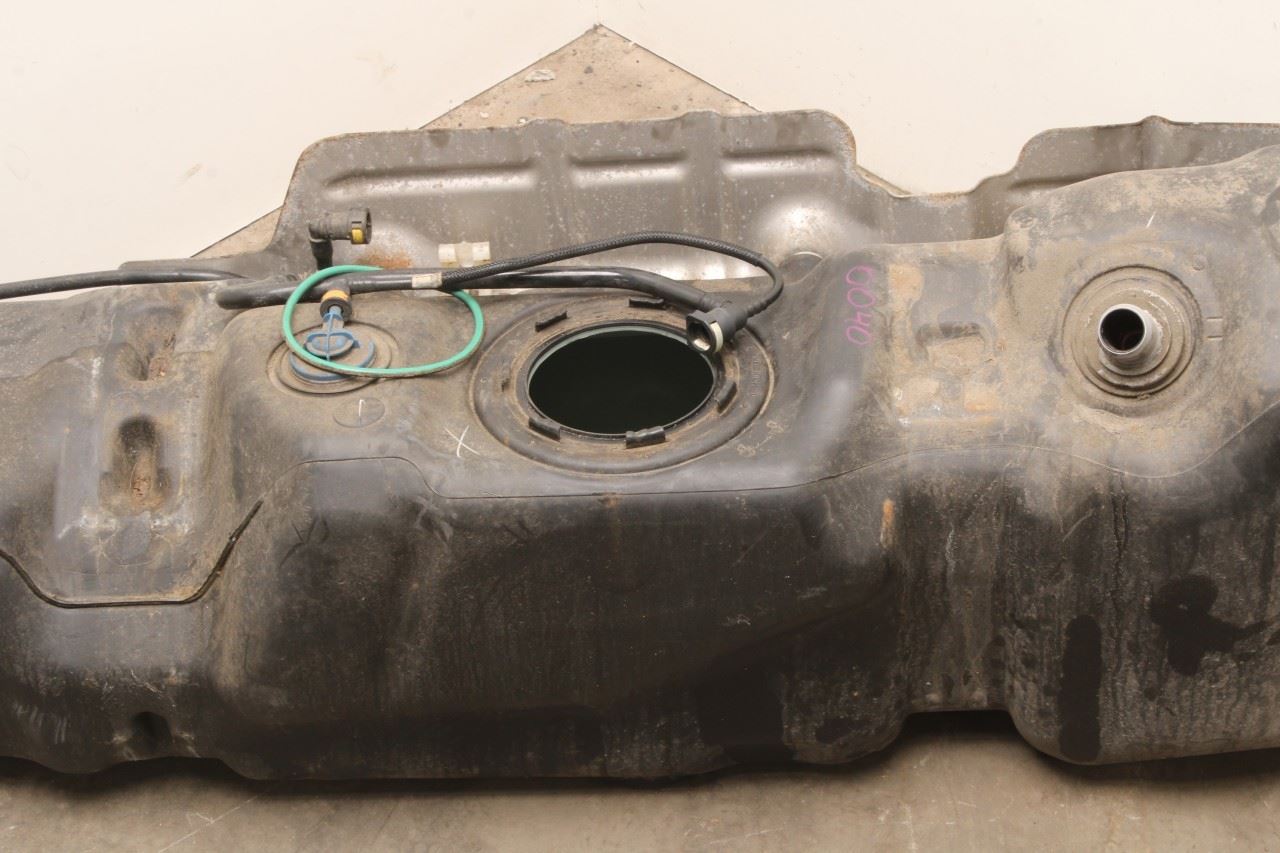 2019-2021 RAM 1500 Big Horn Crew Cab Fuel Gas Tank 23 US Gallons 68454415AE OEM3