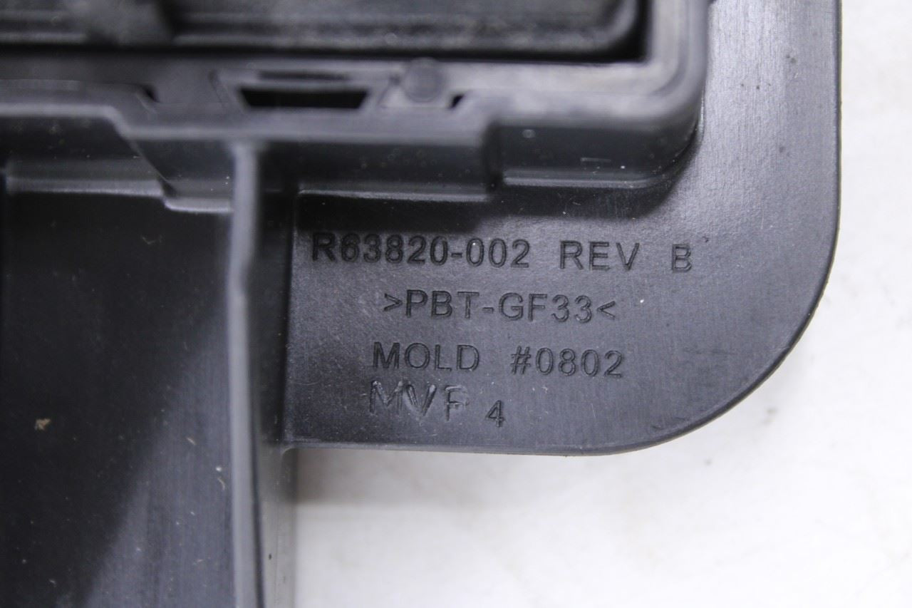 2010-2014 Ford Mustang Conv V6 Fuse Box Body Computer Control Module BCM BCU2