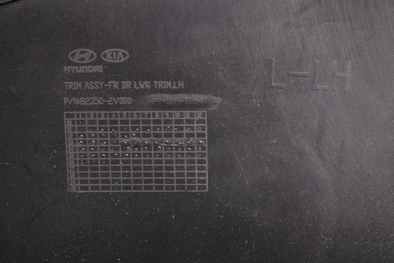 2015-2017 Hyundai Veloster Turbo Front Left Side Door Trim Panel 82301-2VBM1-YNG - Alshned Auto Parts