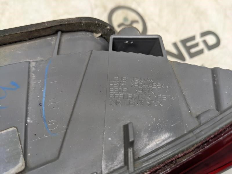 16-18 Hyundai Elantra SE 2.0L Rear Right Side Inner Tail Light Lamp 92404-F30008