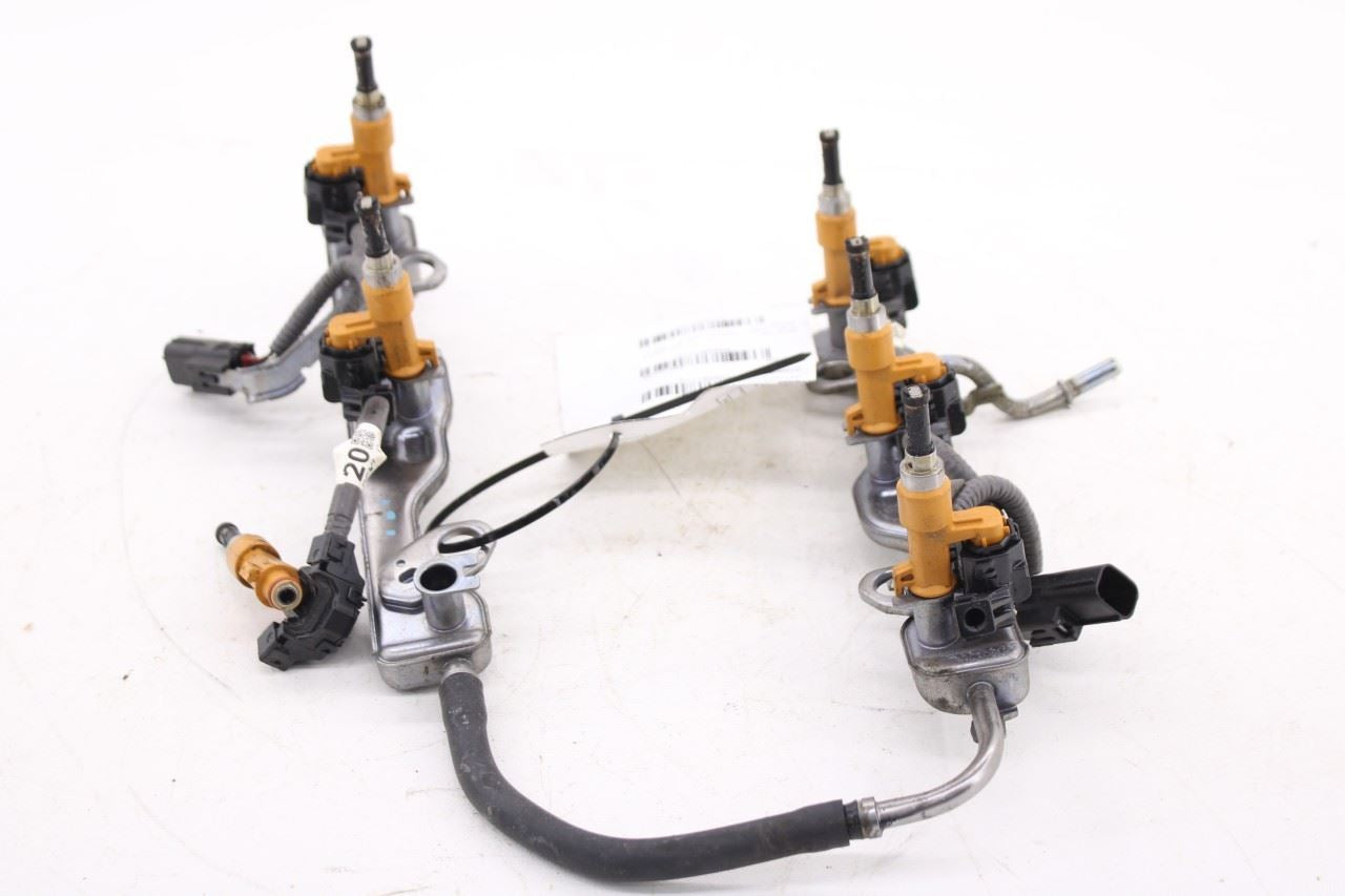 2015-23 Toyota Tacoma SR5 Double Cab 3.5L 4WD Upper Fuel Delivery Rail w/ Sensor3