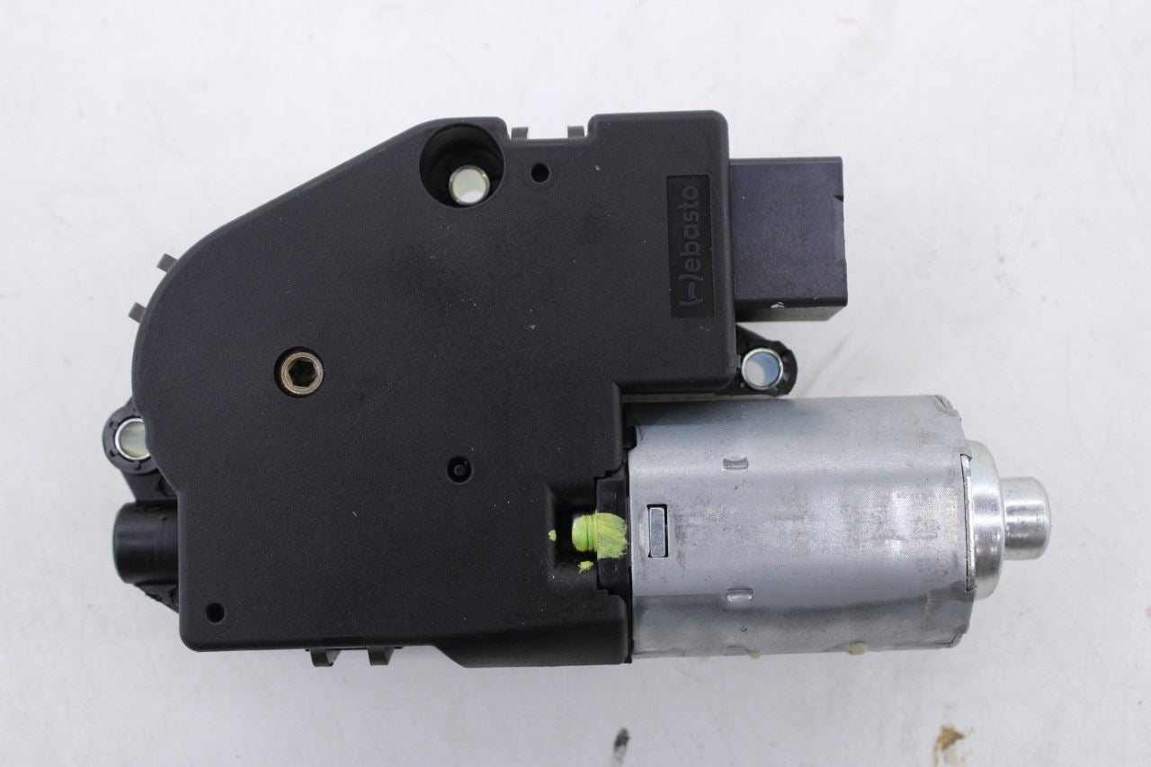 2003-2012 Land Rover Range Rover HSE Roof Sunroof Motor LR018359 OEM0