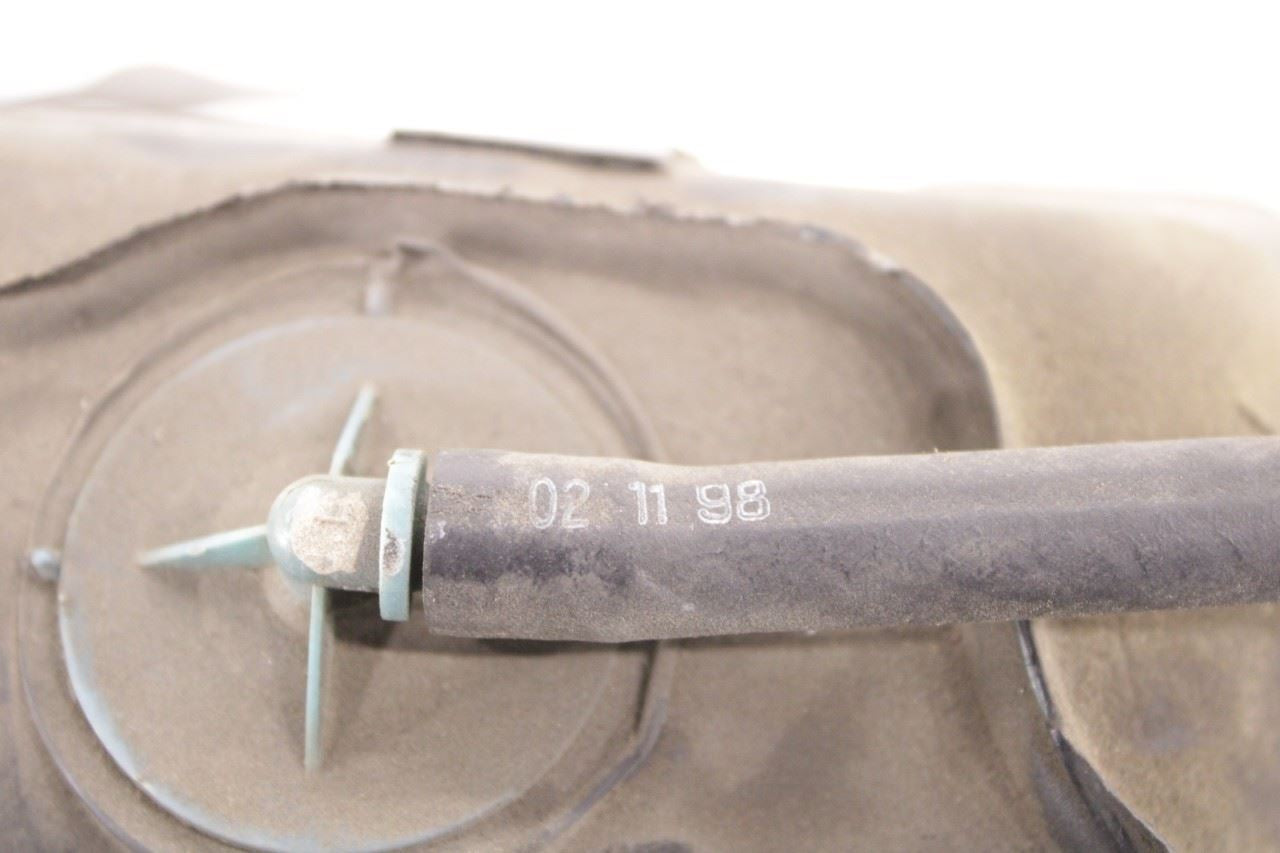 1997-1998 Chevrolet Corvette 5.7L Left Driver Side Fuel Gas Tank 10410831 OEM - Alshned Auto Parts