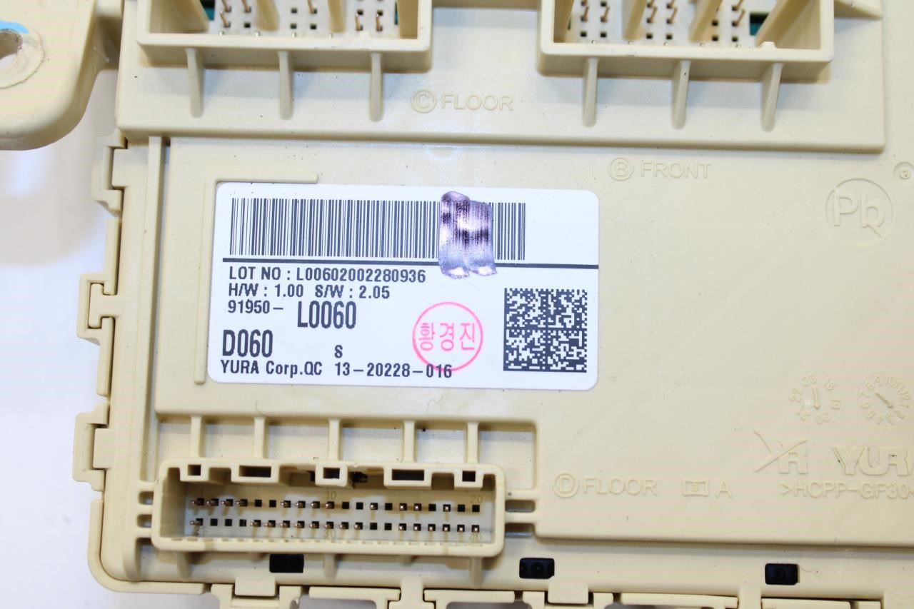 2020-23 Hyundai Sonata SE 2.5L Cabin Instrument Panel Fuse Relay Junction Block - Alshned Auto Parts
