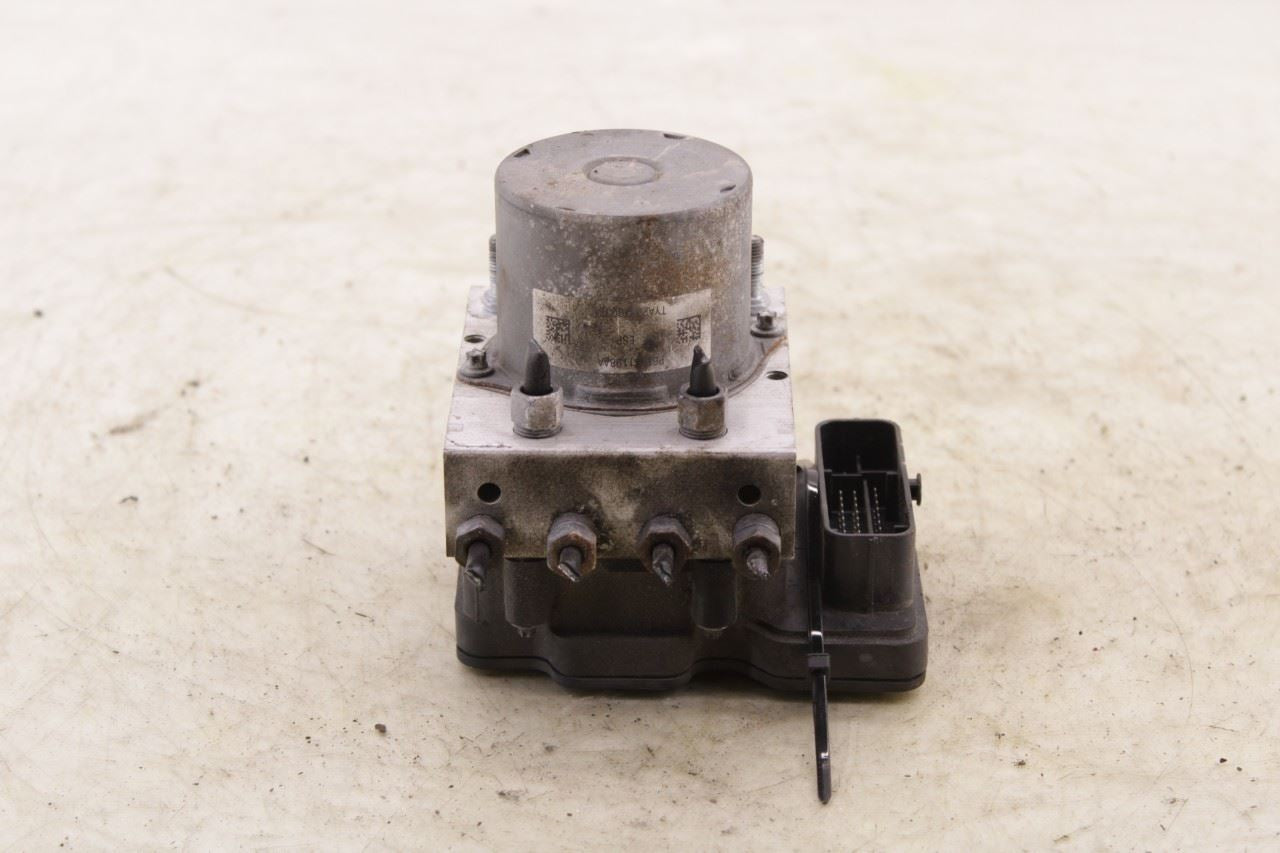 2018 Jeep Cherokee Limited 3.2L ABS Anti Lock Brake Pump Control Module OEM - Alshned Auto Parts