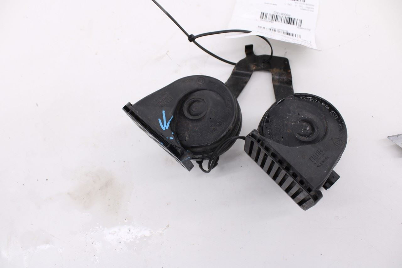 2020-2025 RAM 1500 Big Horn Dual Note Electric Horn w Bracket 68290864AC OEM5