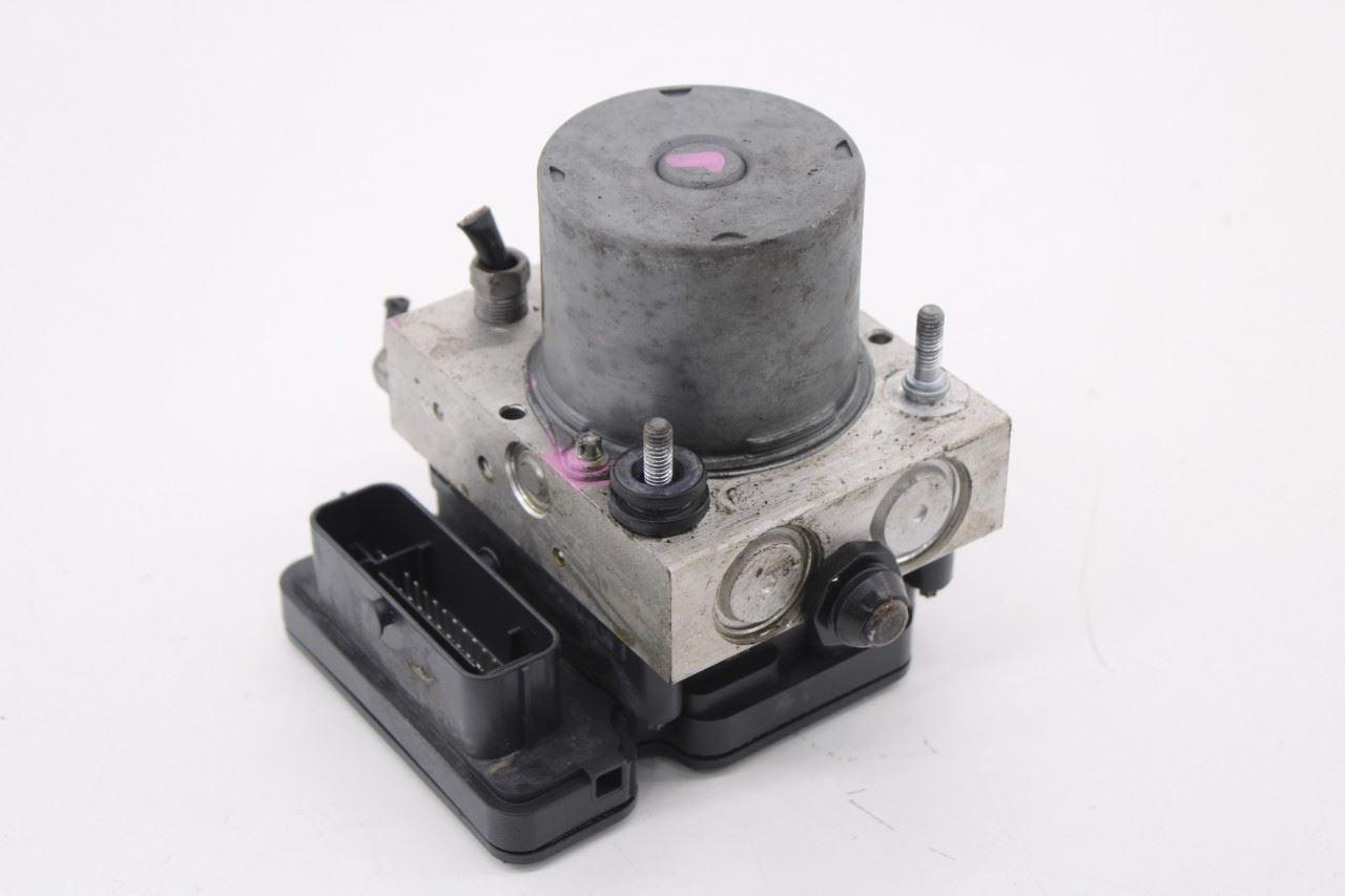 2013-2020 Dodge Grand Caravan GT 3.6L ABS Anti Lock Brake Pump Control Module 4