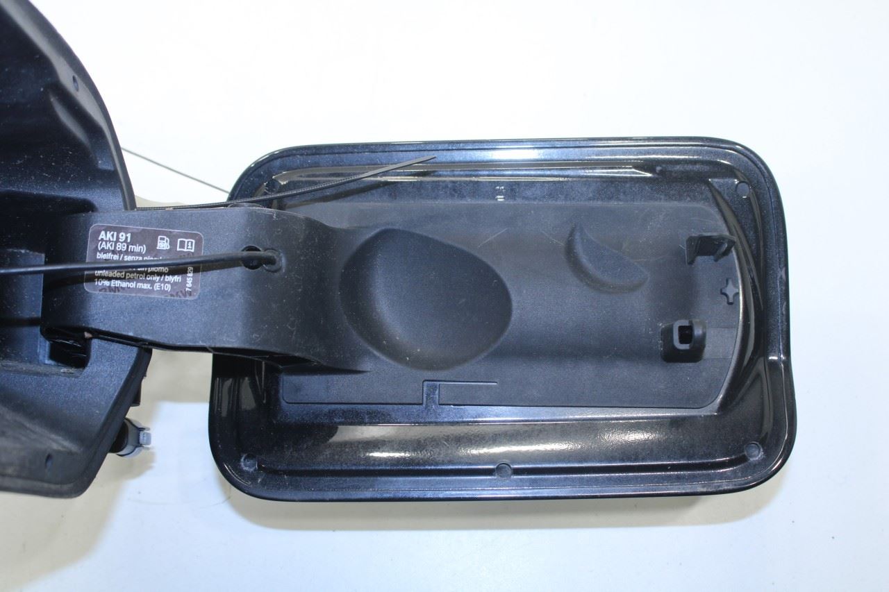2013-2016 BMW 328I xDrive SULEV 2.0L Fuel Tank Filler Housing Door Lid Cover - Alshned Auto Parts