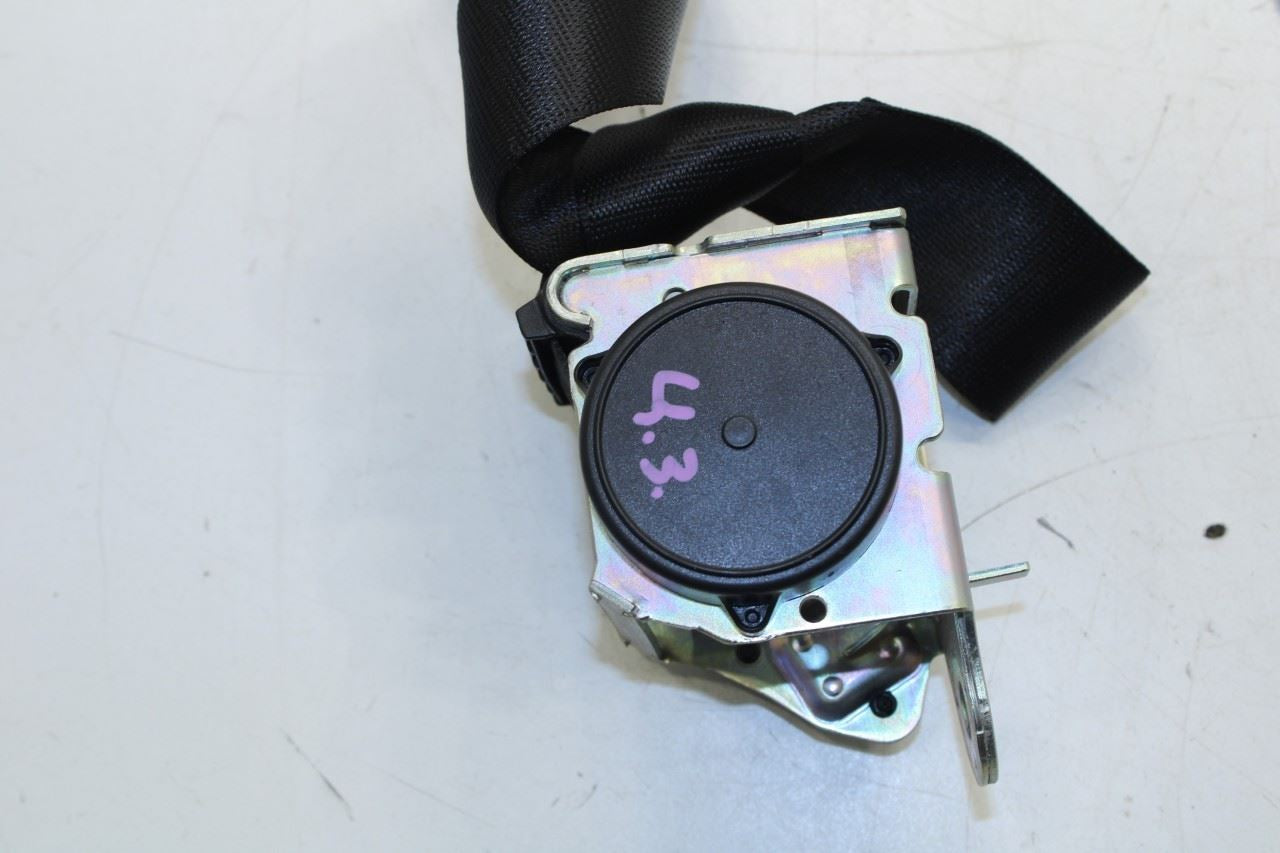 17-21 Maserati Ghibli 3.0L Rear Center 2nd Row Seat Belt Retractor 670017440 OEM - Alshned Auto Parts