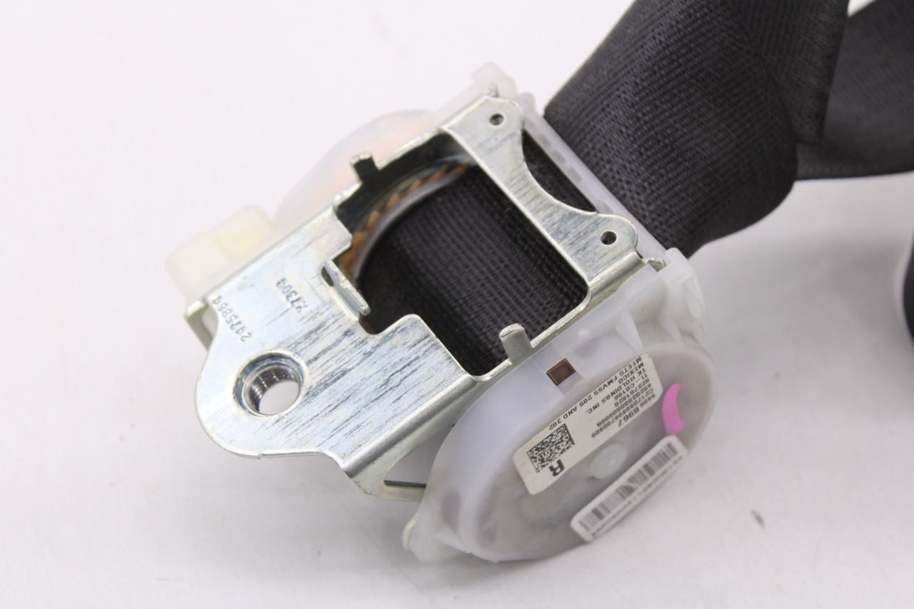 18-20 Chevrolet Equinox LT Rear Passenger Right Side 2nd Row Seat Belt Retractor11
