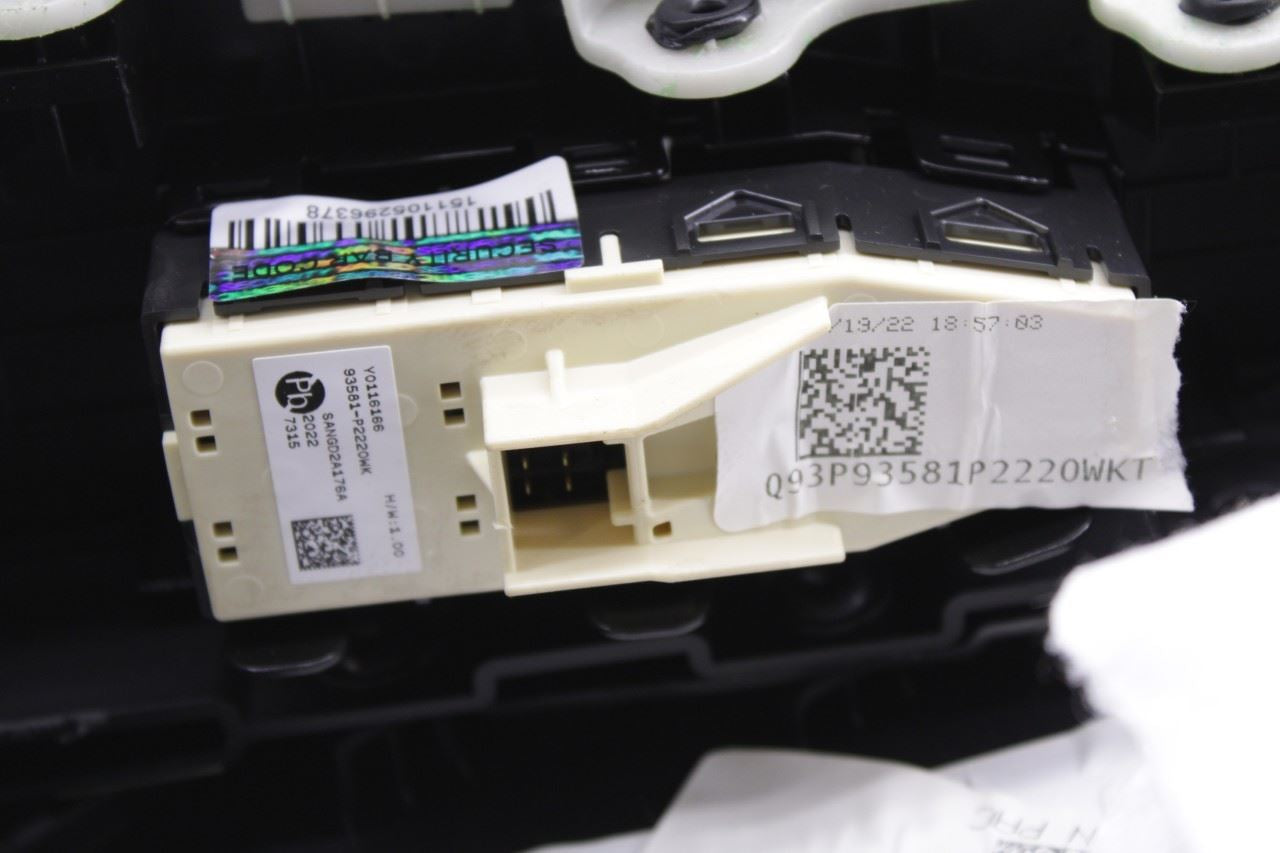 2021-2023 Kia Sorento X-Line SX Prestige Front Right Side Door Trim Panel *ReaD* - Alshned Auto Parts