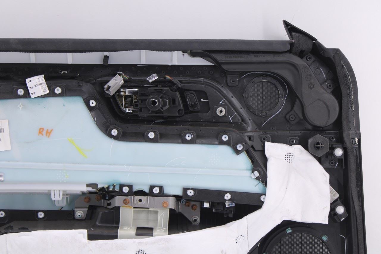 18-23 Ford Mustang GT Coupe Front Right Side Door Trim Panel JR3B-6323942-AH OEM17